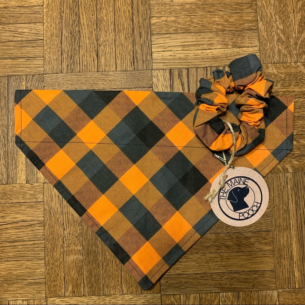 Small Dog Bandana and Scrunchie Matching Set NWT The Maine Pooch Orange Black